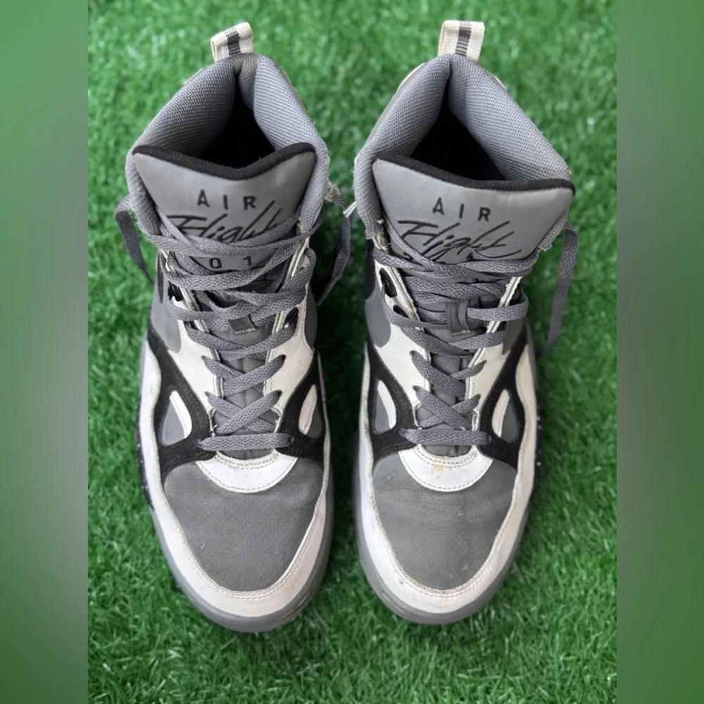 NIKE Air Flight 2013, Men's Size 11.5 Mid Grey/White Shoe, 579961-011